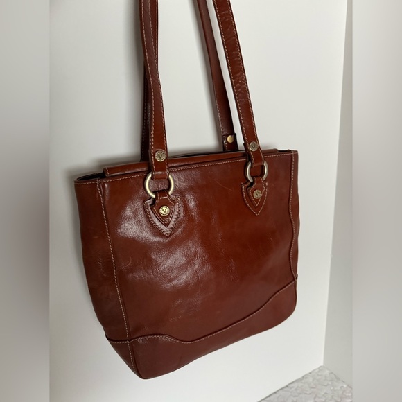 Valentina Handbags - Valentina Elegant Brown Leather shoulder Bag